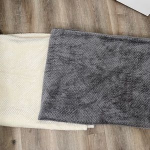 Mink set of two blankets